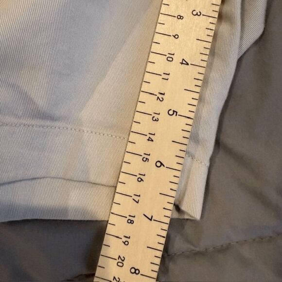 J. Crew Flat Front Trouser Shorts 7" inseam khaki tan beige Men's size 32 - Picture 12 of 13